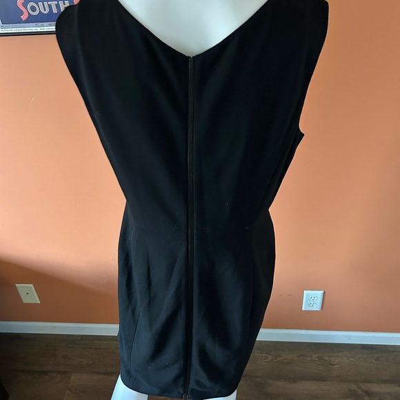 CLASSIQUES ENTIER black and gold sleeveless cocktail dress - Picture 9 of 9